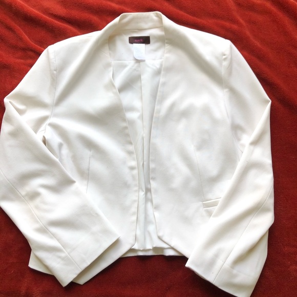 White Blazer - Picture 2 of 4